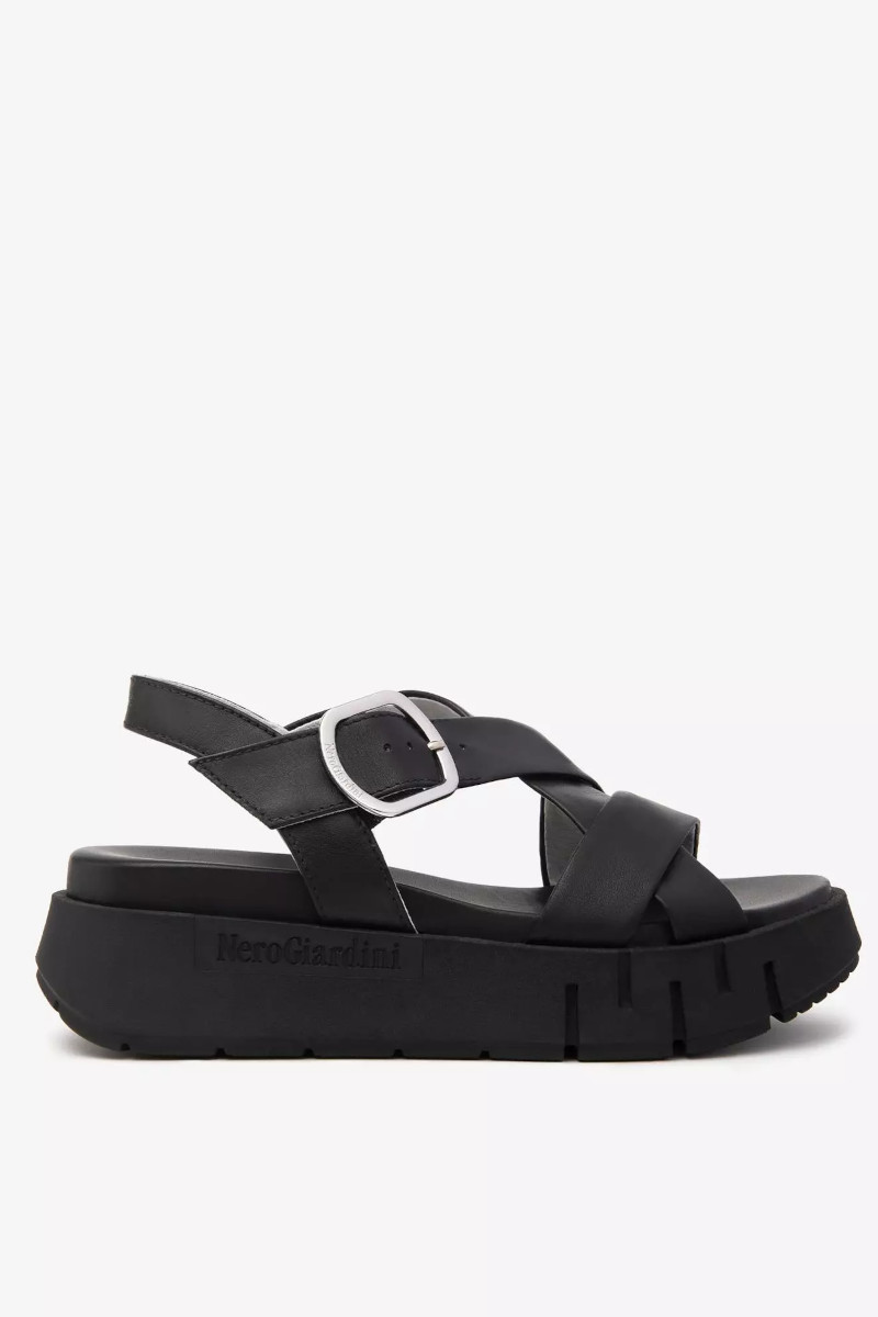 NeroGiardini Sandalo